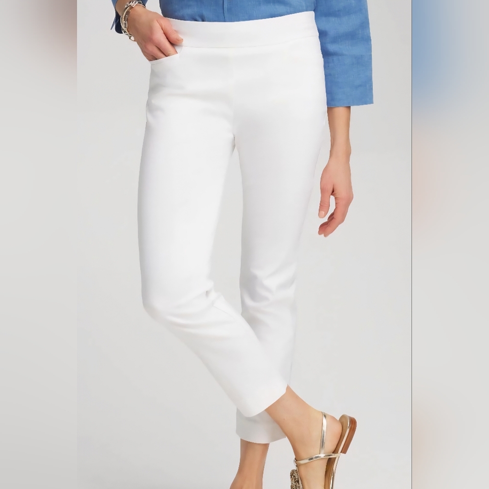 Chicos White Slimming Ankle Crop Pant Size 1R